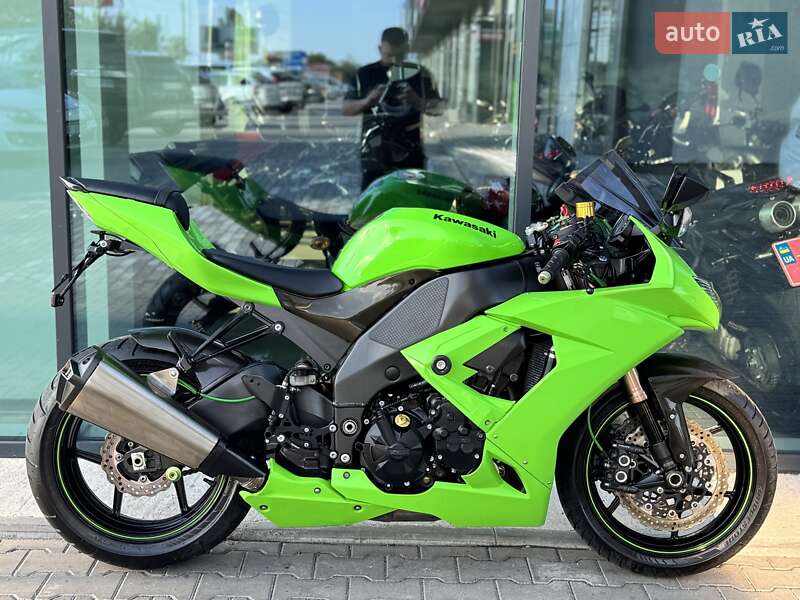 Спортбайк Kawasaki Ninja 1000 ZX-10R 2008 в 