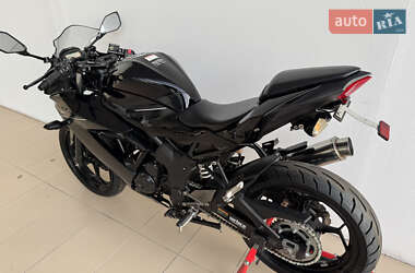 Спортбайк Kawasaki Ninja 250 2016 в 