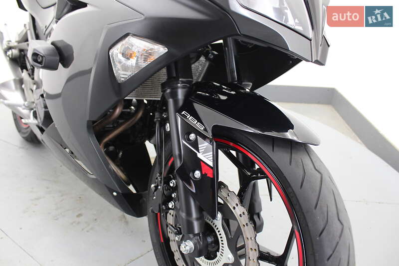 Спортбайк Kawasaki Ninja 250 2013 в Гнивани