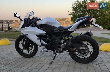 Спортбайк Kawasaki Ninja 250 2016 в Запорожье