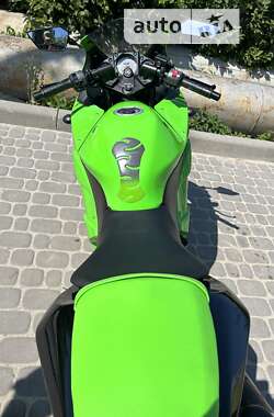 Мотоцикл Классік Kawasaki Ninja 250R 2011 в Новояворівську