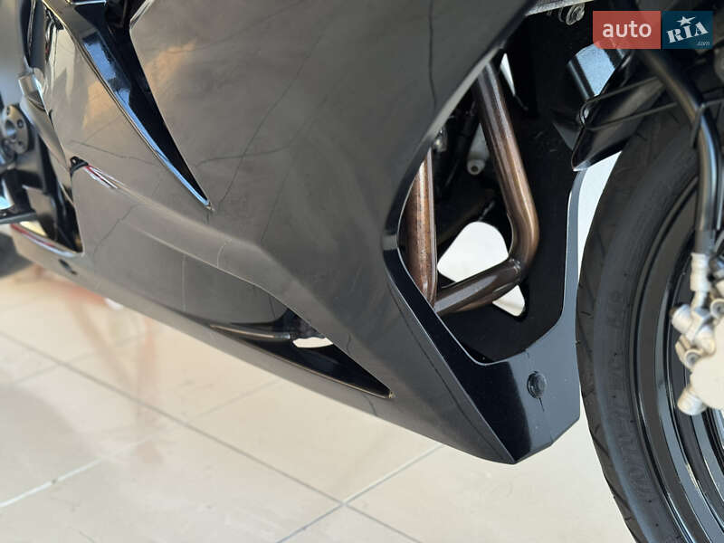Спортбайк Kawasaki Ninja 250R 2016 в Киеве