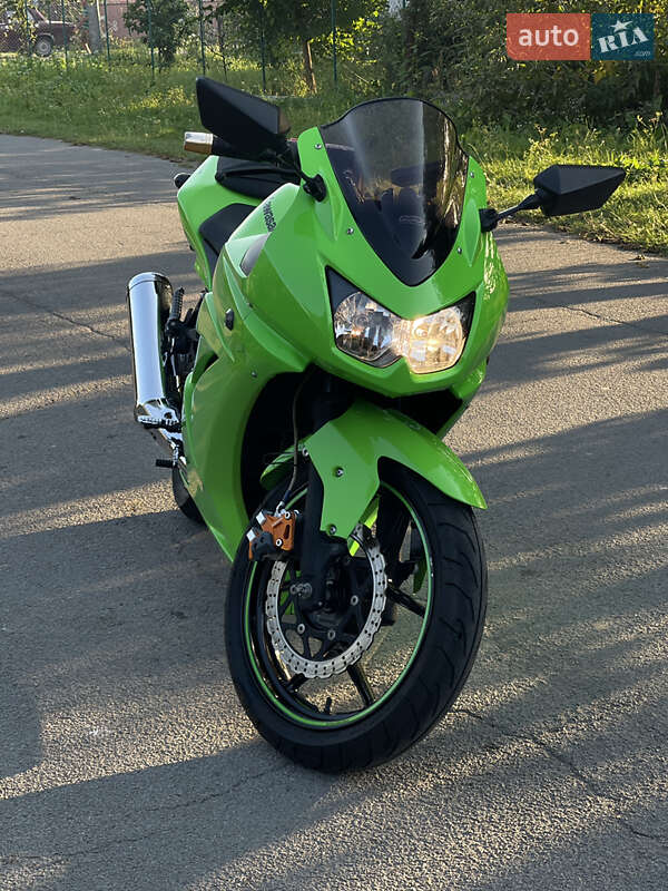 Міні спорт Kawasaki Ninja 250R 2008 в Рафалівці фото 2 Міні спорт Kawasaki Ninja 250R 2008 в Рафалівці