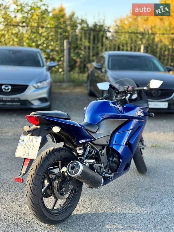 Мотоцикл Супермото (Motard) Kawasaki Ninja 250R 2011 в Киеве