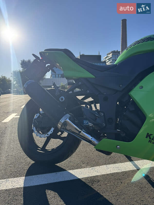 Спортбайк Kawasaki Ninja 250R 2013 в Киеве фото 6 Спортбайк Kawasaki Ninja 250R 2013 в Киеве