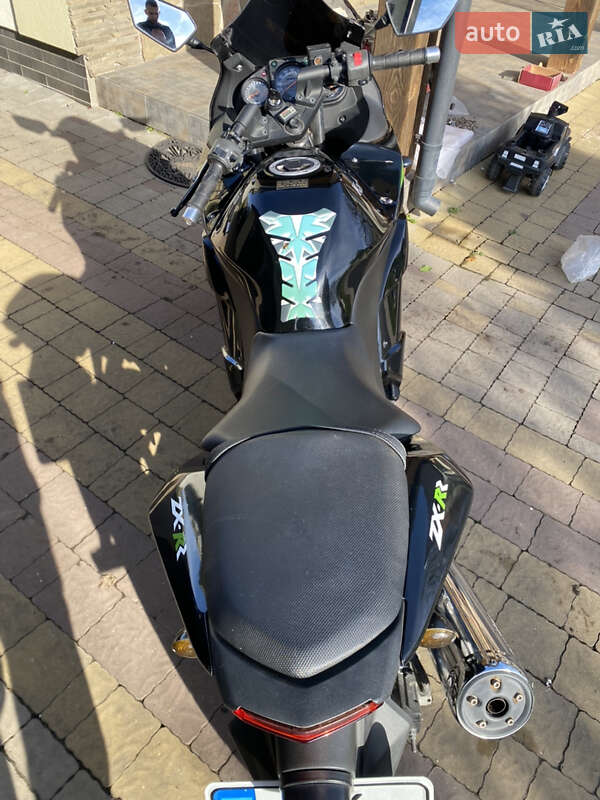 Спортбайк Kawasaki Ninja 250R 2008 в Здолбуніві фото 12 Спортбайк Kawasaki Ninja 250R 2008 в Здолбуніві