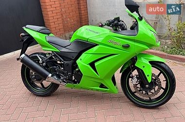 Мотоцикл Без обтікачів (Naked bike) Kawasaki Ninja 250R 2012 в Сновську
