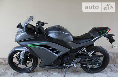 Спортбайк Kawasaki Ninja 300 2014 в Одессе