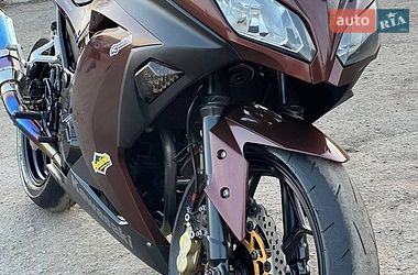 Спортбайк Kawasaki Ninja 300 2014 в Миронівці