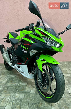 Мотоцикл Спорт-туризм Kawasaki Ninja 400 2022 в Киеве