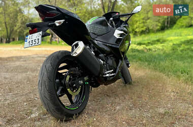 Спортбайк Kawasaki Ninja 400 2020 в 