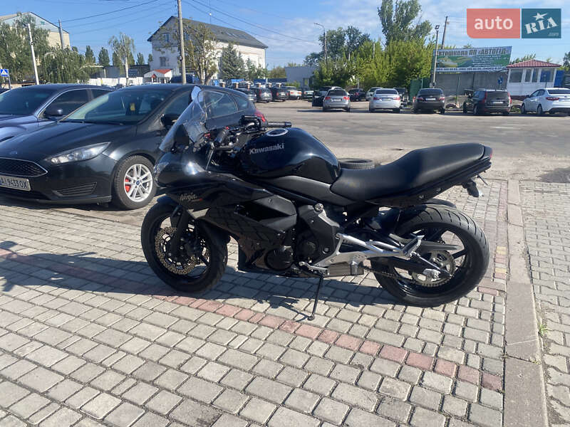 Мотоцикл Спорт-туризм Kawasaki Ninja 400 2011 в 