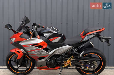 Спортбайк Kawasaki Ninja 400 2018 в 