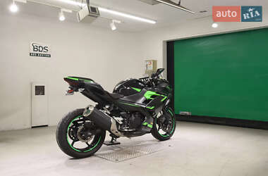 Спортбайк Kawasaki Ninja 400 2019 в 