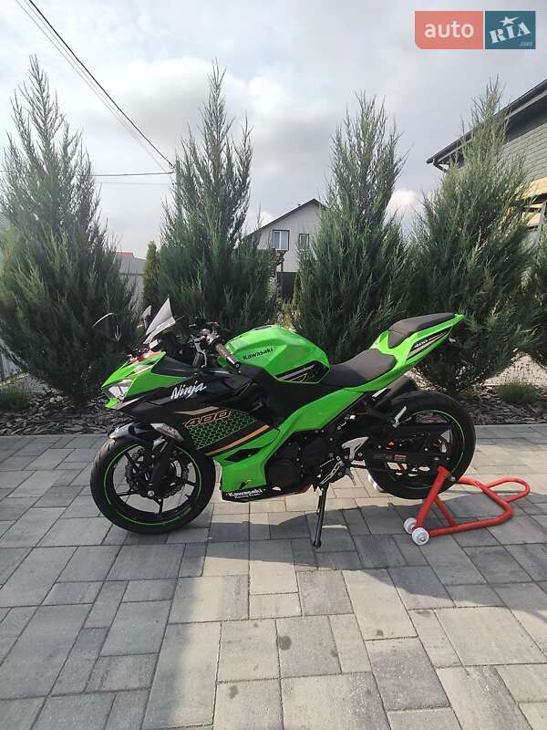 Спортбайк Kawasaki Ninja 400 2020 в Берёзовке