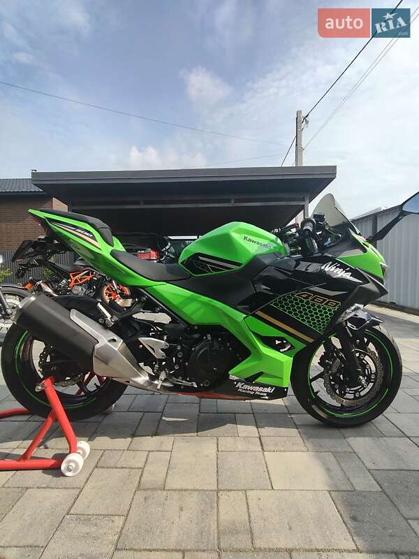 Kawasaki Ninja 400 2020
