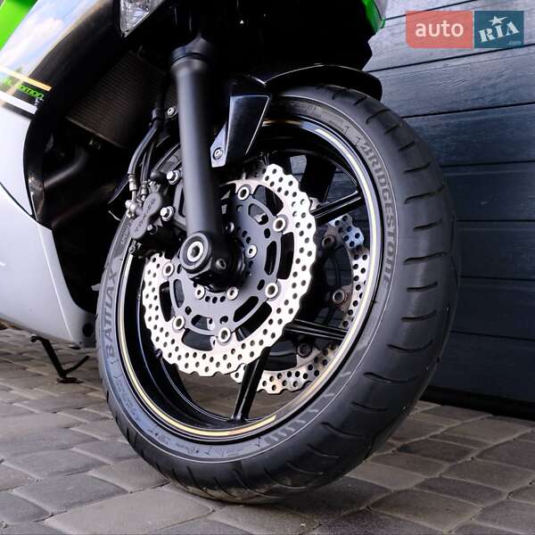 Мотоцикл Без обтекателей (Naked bike) Kawasaki Ninja 400 2013 в Белой Церкви