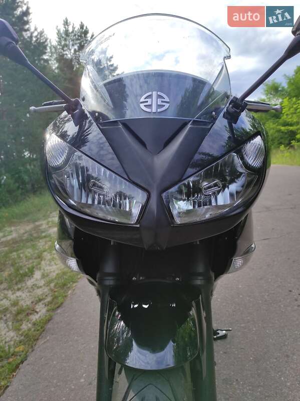Мотоцикл Туризм Kawasaki Ninja 400 2010 в Репках