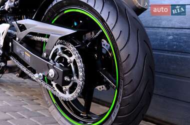 Мотоцикл Без обтекателей (Naked bike) Kawasaki Ninja 400 2020 в Белой Церкви