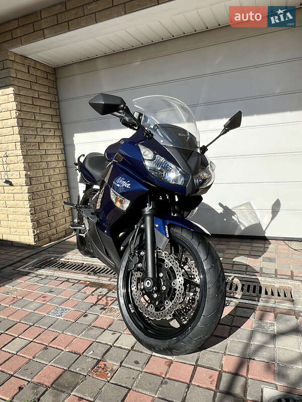 Мотоцикл Спорт-туризм Kawasaki Ninja 400 2011 в Полтаве