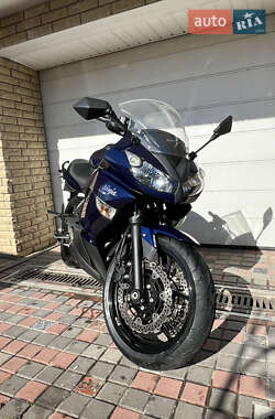 Мотоцикл Спорт-туризм Kawasaki Ninja 400 2011 в 