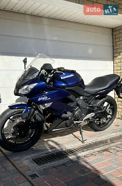 Мотоцикл Спорт-туризм Kawasaki Ninja 400 2011 в 