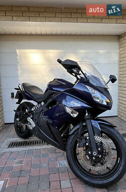 Мотоцикл Спорт-туризм Kawasaki Ninja 400 2011 в 