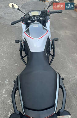 Мотоцикл Спорт-туризм Kawasaki Ninja 400 2013 в 