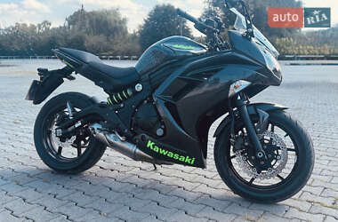 Спортбайк Kawasaki Ninja 400 2016 в 
