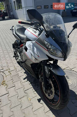Мотоцикл Классік Kawasaki Ninja 400 2015 в Вінниці