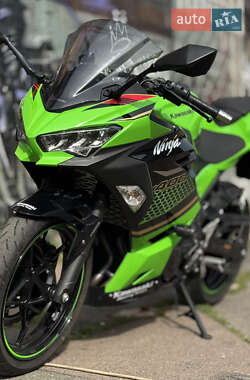 Спортбайк Kawasaki Ninja 400 2020 в 