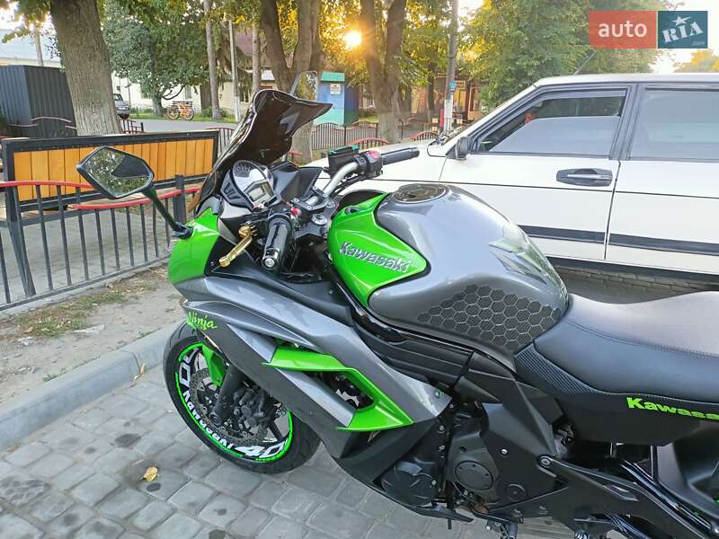Спортбайк Kawasaki Ninja 400 2016 в Лохвице