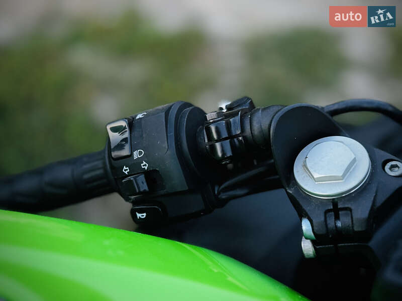 Спортбайк Kawasaki Ninja 400 2020 в Киеве фото 20 Спортбайк Kawasaki Ninja 400 2020 в Киеве