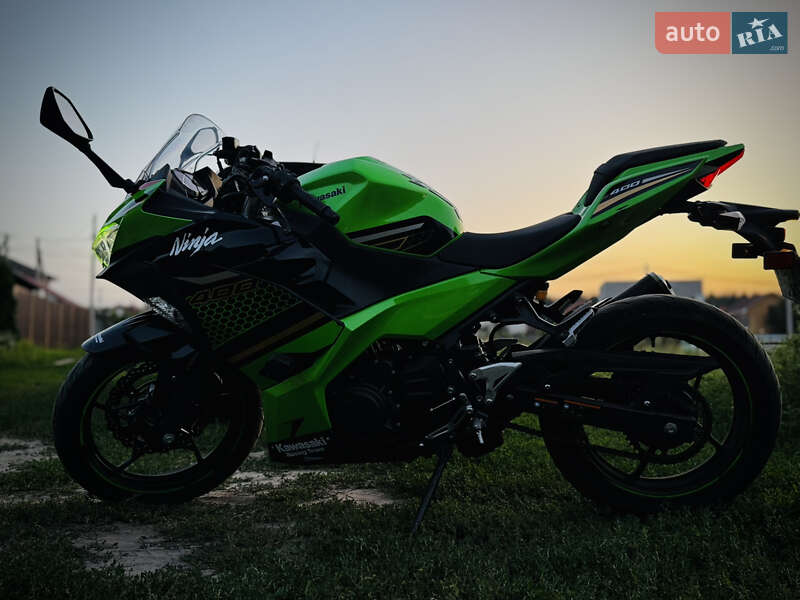 Спортбайк Kawasaki Ninja 400 2020 в Киеве фото 22 Спортбайк Kawasaki Ninja 400 2020 в Киеве