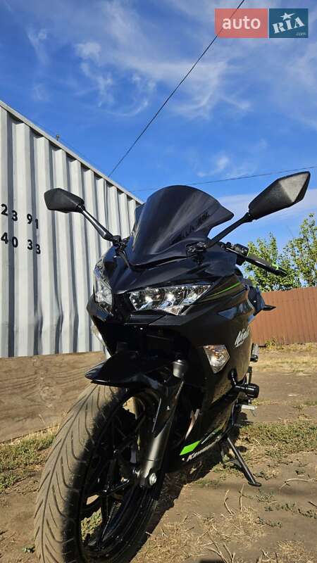 Спортбайк Kawasaki Ninja 400 2020 в Первомайске
