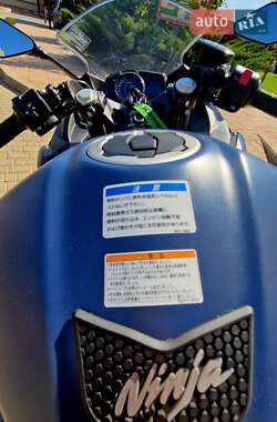 Мини спорт Kawasaki Ninja 400 2021 в 