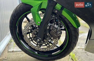 Спортбайк Kawasaki Ninja 400 2016 в 