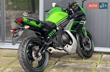 Спортбайк Kawasaki Ninja 400 2016 в 