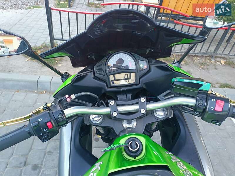 Спортбайк Kawasaki Ninja 400 2016 в Лохвице