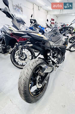 Спортбайк Kawasaki Ninja 400 2019 в 