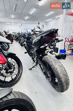 Спортбайк Kawasaki Ninja 400 2019 в 