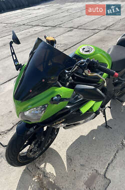 Спортбайк Kawasaki Ninja 400 2016 в 
