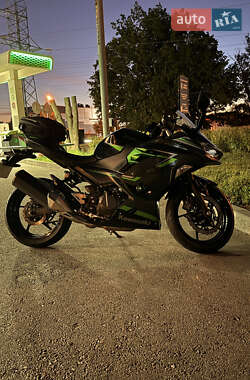Мотоцикл Без обтекателей (Naked bike) Kawasaki Ninja 400 2023 в Харькове