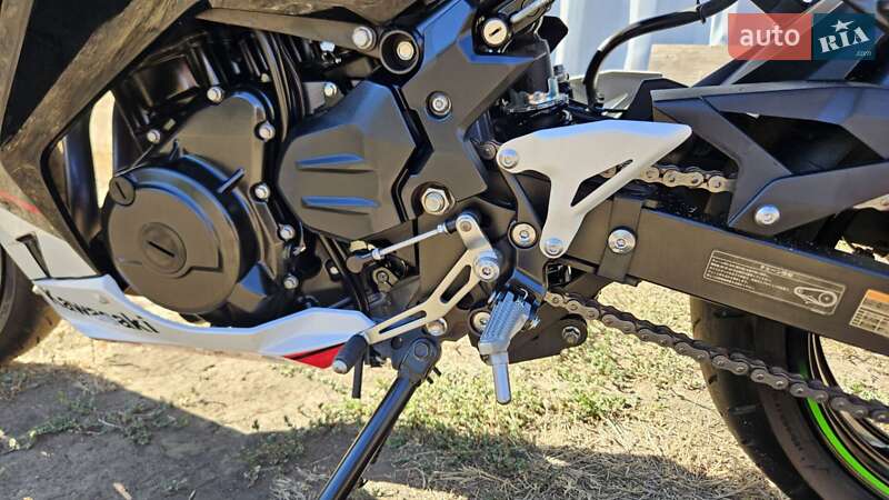 Спортбайк Kawasaki Ninja 400 2021 в Первомайську