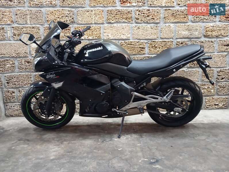 Спортбайк Kawasaki Ninja 400 2010 в Одесі