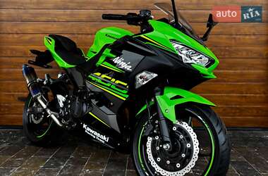 Мотоцикл Без обтікачів (Naked bike) Kawasaki Ninja 400 2018 в Білій Церкві