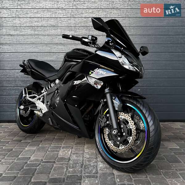 Kawasaki Ninja 400R 2011