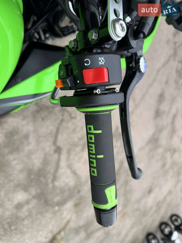 Мотоцикл Без обтекателей (Naked bike) Kawasaki Ninja 400R 2012 в Сновске