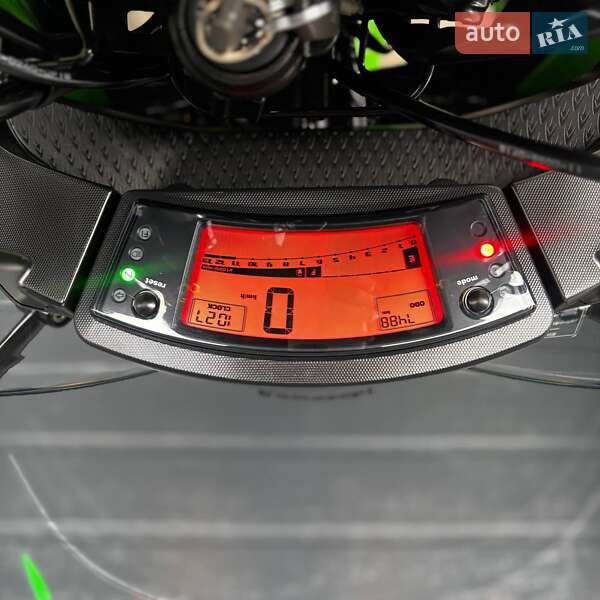 Мотоцикл Без обтекателей (Naked bike) Kawasaki Ninja 400R 2010 в Белой Церкви