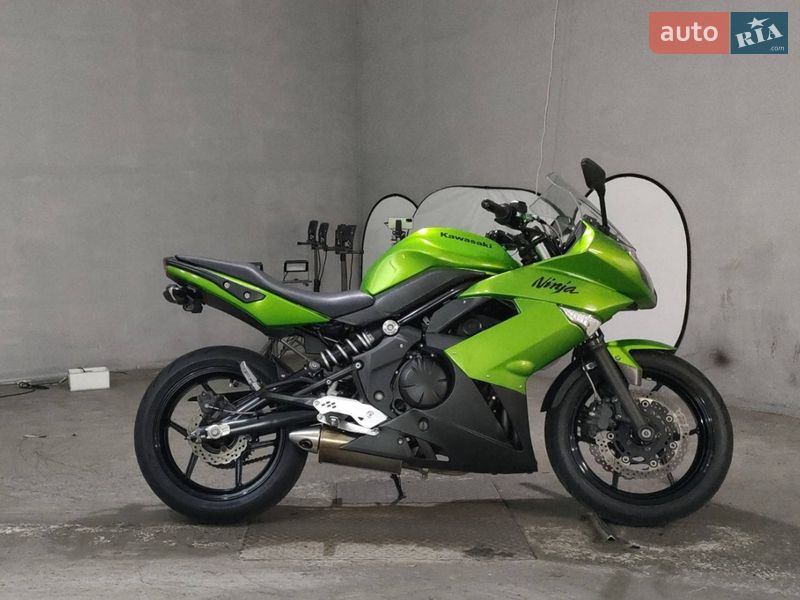 Kawasaki Ninja 400R 2013